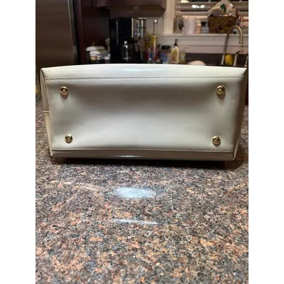 GIANNI NOTARO Cream Genuine Patent Leather Italian Handbag Tote - Picture 4 of 13